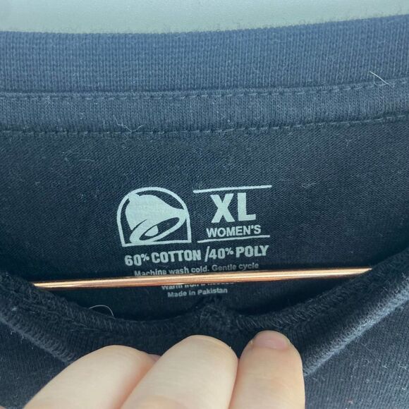 Taco Bell Logo Abstract Graphic Black Crew neck Short Sleeve T Shirt Womens XL - Picture 2 of 4